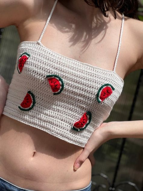 Watermelon Crochet Top, Watermelon Crochet, Watermelon Embroidery, Crochet Watermelon, Watermelon Festival, Crop Top Styles, Fashion Corset, Crochet Strawberry, Crochet Fruit