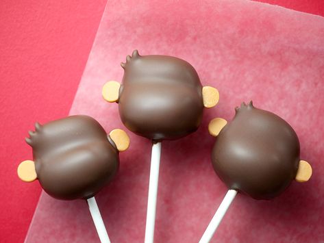 Monkey Cake Pops Curious George Cake Pops, Animal Cake Pops Jungle, Monkey Cake Pops, Cake Sicles, Curious George Cake, Curious George Cakes, Jungle Baby Shower Decorations, Animal Cake Pops, Butterscotch Candy