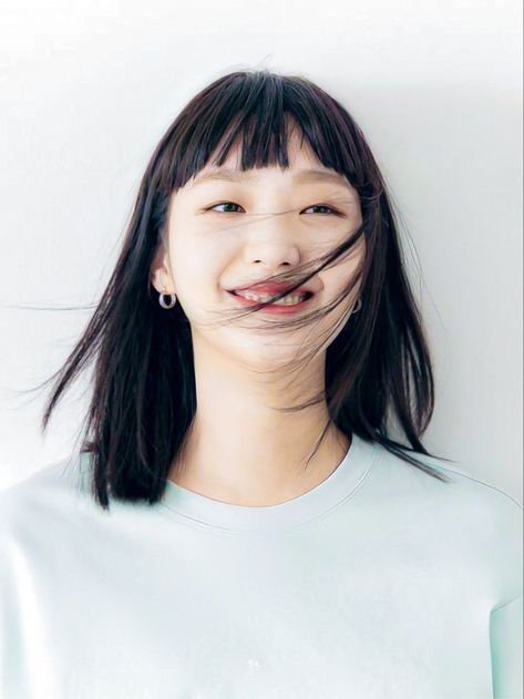 Kim Go Eun Hair, Iu Short Hair, Hair Inspiration Short, Kim Go Eun, Favorite Hairstyles, Korean Actresses, Korean Celebrities, 인물 사진, Korean Actress