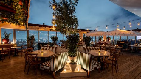 West Hollywood’s Rooftop Stunner Harriet Opens Tonight Atop 1 Hotel - Eater LA Rooftop Bar Design, Rooftop Bars Los Angeles, Rooftop Restaurant Design, San Myshuno, مركز ثقافي, Rooftop Design, Los Angeles Restaurants, Best Rooftop Bars, Rooftop Lounge