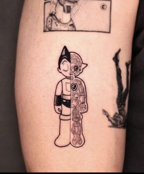 Fancy Tattoo For Boy, Cartoonish Tattoos, Retro Futurism Tattoo, Astroboy Tattoo, Astro Boy Tattoo, Boy Tattoo Ideas, Mechanical Arm Tattoo, Kpop Tattoo Ideas, Kpop Tattoo