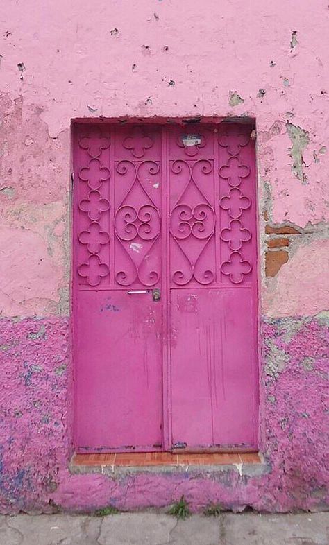 Pink Doors, Moroccan Doors, Edith Piaf, When One Door Closes, Gorgeous Doors, Doors And Floors, Inspiration Tattoos, Door Entryway, Pink Door