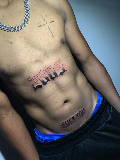 2003 Neck Tattoo, 2006 Tattoo Ideas, Alt Guys, Typographic Tattoo, Chest Tattoo Stencils, Tattoos 2023, High Jokes, Men Abs, Tattoos For Black Skin