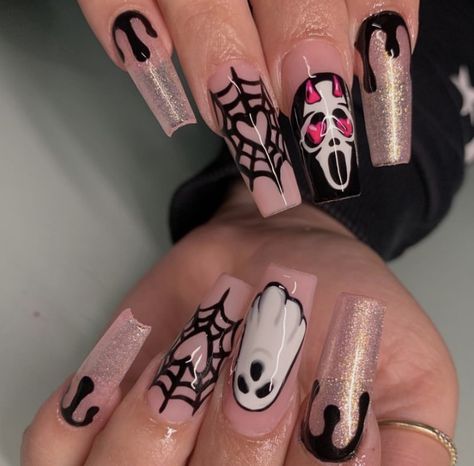 God Nails, Ghostface Nails, Black Halloween Nails, Horror Nails, Nail Art Halloween, Holloween Nails, Spooky Nails, Halloween Acrylic Nails, Cute Halloween Nails