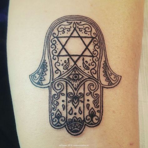 Hamsa Star Of David Tattoo, Star Of David Tattoo, Jewish Tattoo, Grandpa Tattoo, David Tattoo, Hebrew Tattoo, Tattoo Line, Hand And Finger Tattoos, Hamsa Tattoo