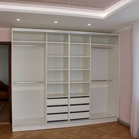 Dressing Room Closet, Closet Design Layout, Closet Renovation, Bedroom Cupboard Designs, Bedroom Door Design, Wardrobe Interior Design, Closet Layout, Wardrobe Room, Closet Remodel