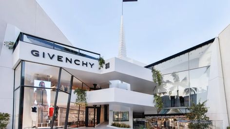 Givenchy Rodeo Drive Flagship Opens in Historic Frank Lloyd Wright Building Givenchy Store, Marin County Civic Center, Frank Lloyd Wright Buildings, Frank Lloyd Wright Design, Los Angeles Interior Design, Retail Space Design, Chic Interior Design, Shop Buildings, Most Luxurious Hotels