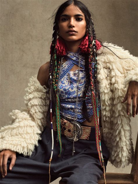 Amrit Kaur + Pooja Mor Wear Global Boho for Vogue Paris April 2020 — Anne of Carversville Amrit Kaur, Pooja Mor, American Vibes, Global Boho, Costume Closet, Paris April, Estilo Hippy, Studio Photos, Mode Hippie