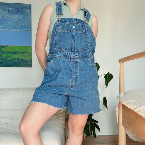 ⭐️ SOLD ⭐️ Denim Tommy Hilfiger short overalls Size L. Waist 34”, length top to bottom 36” $40 Comment “I want it” or dm me if you would like to buy these overalls 💙 Short Overalls, Tommy Hilfiger Shorts, Top To Bottom, Overall Shorts, Dm Me, Mood Board, I Want, Overalls, Tommy Hilfiger