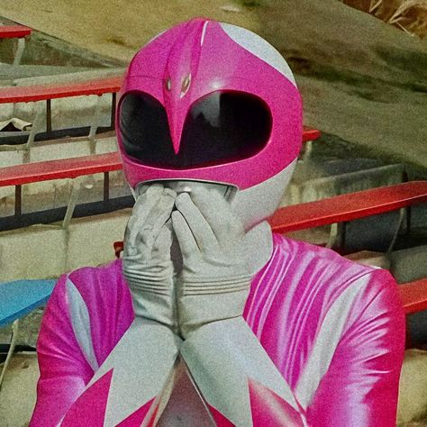 Funny Power Rangers, Pink Power Ranger Aesthetic, Power Rangers Pfp, Power Rangers Aesthetic, Power Ranger Pfp, Power Rangers Icon, Kimberly Power Rangers, Jj Core, Power Rangers Memes