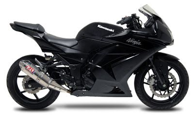 Kawasaki Ninja Motorcycles - Again, right size, right color.  I think I like the Black one. Kawasaki 250, Ninja Motorcycle, Kawasaki Heavy Industries, Kawasaki Ninja 250r, Electric Motorbike, Fast Bikes, Kawasaki Motorcycles, Motorcycle Exhaust, Street Bikes