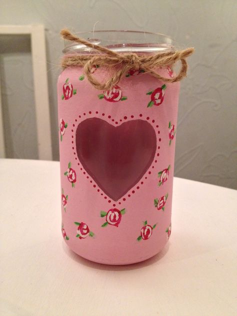 Hand painted flowers recycled jam jar pink Jam Jar Crafts Diy Projects, Jar Decorating Ideas Aesthetic, Mason Jar Designs Painted, Painted Jars Ideas Diy Projects, Jam Jar Painting, Painted Mason Jars Aesthetic, Jam Bottle Painting, Botes Aesthetic, Jar Painting Aesthetic