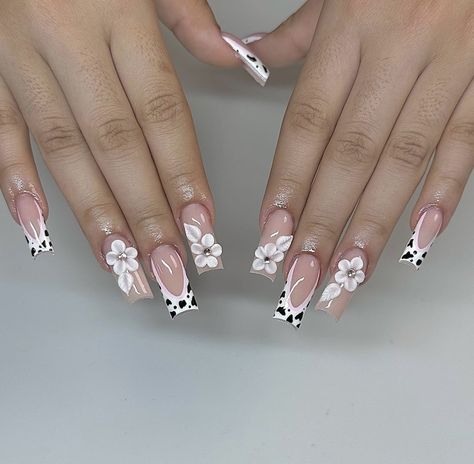 Duck Nails Acrylic, Nails Photo, Hello Kitty Nails Art, Cow Nails, Long Acrylic Nail Designs, Duck Nails, Leopard Print Nails, Hello Kitty Nails, Unique Acrylic Nails