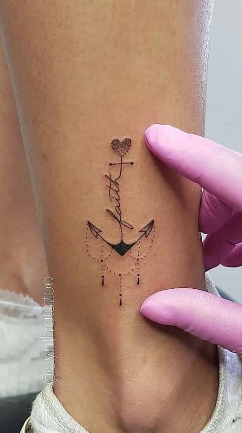 Feminine Anchor Tattoo, Delicate Tattoos For Women, Mama Tattoo, Model Tattoo, Best Tattoos For Women, Delicate Tattoo, Tattoos Skull, Wrist Tattoos For Women, Foot Tattoo