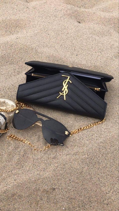 Gold hardware, YSL, Saint Laurent, YSL WOC, Black Ysl Handbags Black, Ysl Woc Outfit, Ysl Woc Black, Ysl Wallet On Chain Outfit, Ysl Bag Aesthetic, Wallet On Chain Outfit, Ysl Chain Wallet, Black Ysl Bag, Ysl Bag Outfit