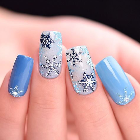 SnowFlake Nail Style! Chrismas Nail Art, Christmas Snowflakes Nails, Hawaiian Nails, Nagel Stamping, Cheap Nail Art, Christmas Gel Nails, Snowflake Nails, Nail Stamping Plates, Stamping Nail Art