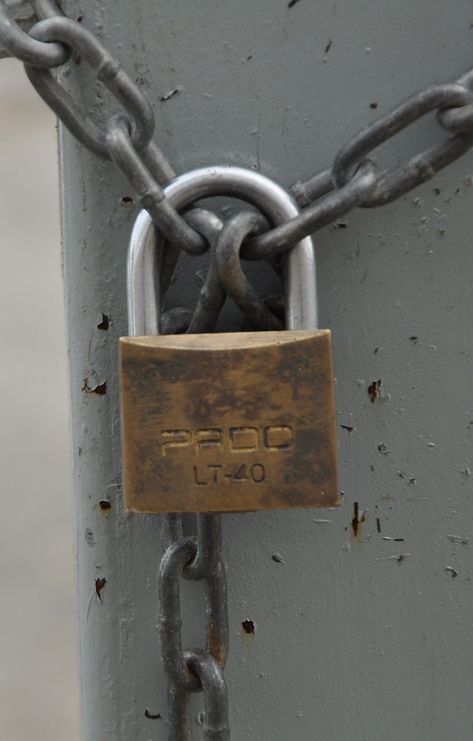 Lock Down Art, Barriers Art Gcse, Lock Art Gcse Theme, Padlock Photography, Lock Art Gcse, Padlock Aesthetic, Padlock Art, Padlock Drawing, Locked Art