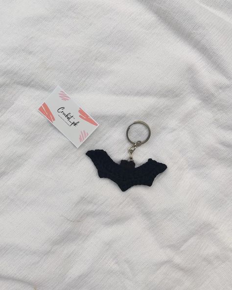 Batman Keychain 🦇 Get your customized crochet keychains from us 💗 . . . Inbox us to place your orders <3 . . #crochet #batmankeychain #handmade #crochetersofinstagram #crochetaddict #crochetlove #crocheting #knitting #yarn #instacrochet #handmadewithlove #croche #crochetinspiration #diy #crochetlover #yarnaddict #knittersofinstagram #love #crocheted Batman Keychain, Crochet Batman, Crochet Keychains, Crochet Store, Crochet Bat, Crochet Wall Art, Grid Patterns, Crochet Case, Crochet Design Pattern