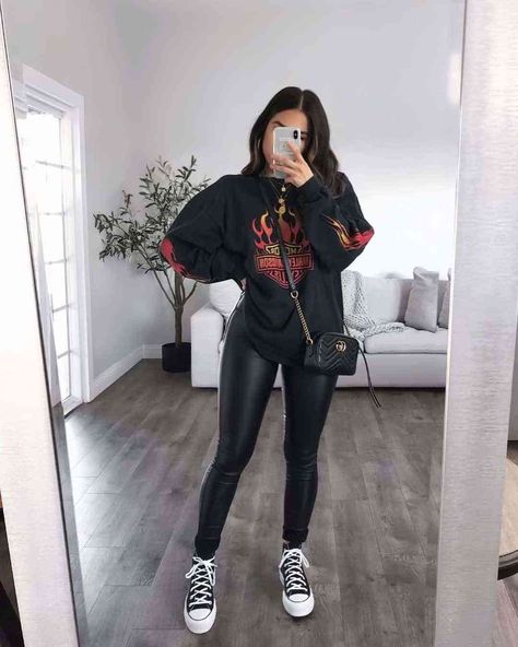 Leggings Big Tshirt Outfit, Outfits Edgy, Chique Outfits, Edgy Chic, Tomboy Style Outfits, Causual Outfits, Streetwear Fashion Women, Casual Winter Outfits, Teenage Fashion Outfits