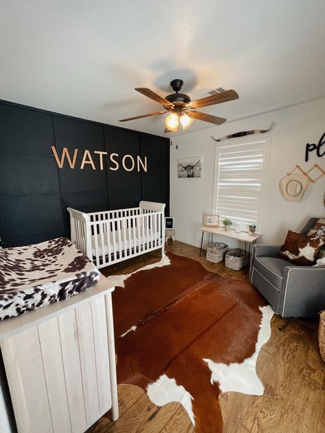 Western Farmhouse Nursery, Brown Cow Print Nursery, Cowhide Rug Nursery, Ranch Style Nursery, Black And White Western Nursery, Ranch Themed Nursery, Country Baby Room Ideas, Simple Western Nursery, Old Western Nursery