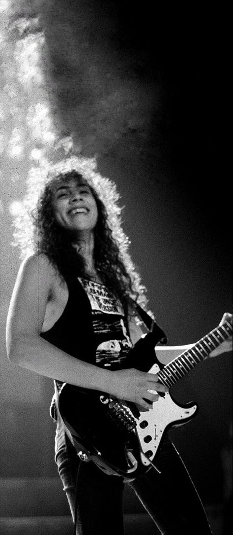 Metallica Wallpapers Kirk, Metallica 80s Wallpaper, Metallica Iphone Wallpapers, Metallica Poster Vintage, Metallica Wallpapers Hd Wallpaper, Kirk Hammett Black And White, Metallica Phone Wallpapers, Kirk Hammett Poster, Kirk Hammett Wallpaper Iphone