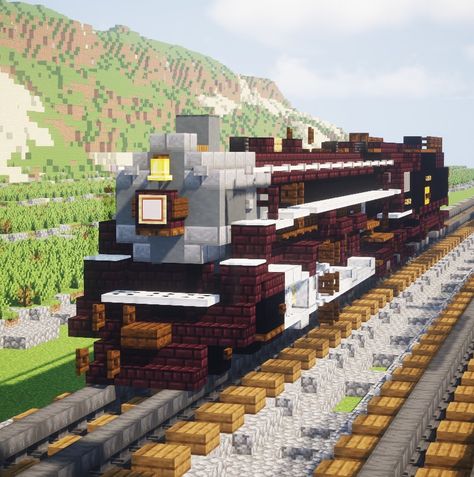 Minecraft Train Tracks Ideas, Minecraft Steampunk Train, Train In Minecraft, Minecraft Train Tunnel, Minecraft Train Design, Stairway Minecraft, Minecraft Steam Train, Minecraft Diagonal Builds, Minecraft Dam