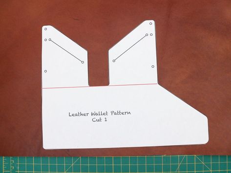 Leather Card Wallet Pattern Free, Diy Leather Wallet Pattern Free, Wallet Template Free Printable, Leather Craft Patterns Free Printable Templates, Leather Projects Templates, Leather Craft Patterns Free Printable, Leather Card Wallet Pattern, Leather Card Holder Pattern, Simple Leather Wallet