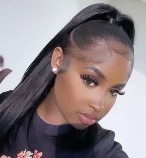 Up And Down Hairstyles Weave Straight, Hairstyles Baddie, Sleek Ponytail Hairstyles, Black Ponytail Hairstyles, Pelo Afro, Dope Hairstyles, Hair Ponytail Styles, Sleek Ponytail, Ponytail Styles