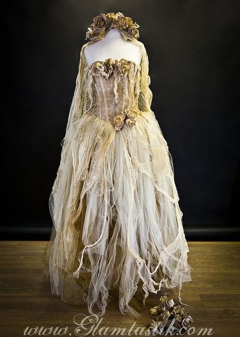 Custom Size ivory tea stained lace and Tulle burlesque dress Victorian Zombie Corpse Bride w head piece and bouquet costume Sm-XL Bouquet Costume, Victorian Zombie, Burlesque Dress, Zombie Bride, Tule Rok, Fairy Dresses, Dress Forms, Antique Dress, Fantasy Costumes