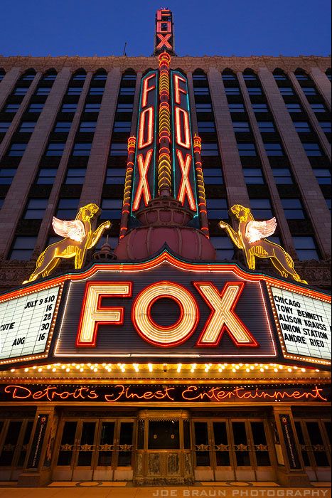 The Fox Theater | | Performing Arts Center | 2211 Woodward Ave, Detroit