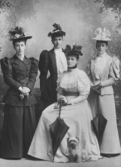 1894 (August) Left to right - Princess Helena Victoria of Schleswig-Holstein, standing - Fräulein von Fabrice, standing - Princess Alix of Hesse, seated - Fräulein Schneider, standing-Pinned by KChic Edwardian Photos, Alix Of Hesse, Princess Helena, Historic Dresses, Empress Alexandra, Queen Victoria Family, Queen Victoria Prince Albert, Maria Feodorovna, German Empire