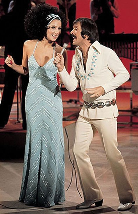 The Sonny and Cher Comedy Hour/The Sonny and Cher Show - Cher and Sonny singing together Sonny And Cher 70s, Sony And Cher, Sonny And Cher Show, Cher 70s, Sonny Bono, Family Rocks, Cher Show, Sonny And Cher, Cher And Sonny