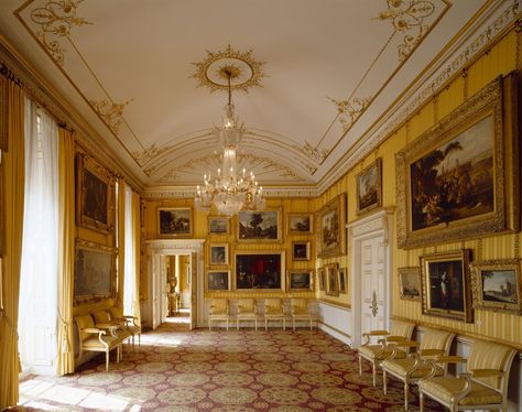 Apsley House, 149 Piccadilly - ELLEDecor.com Small Ballroom, Regency Interior Design, Regency Interior, Famous Interiors, English Manor Houses, London Interior, Interior View, House London, Classic Interior Design