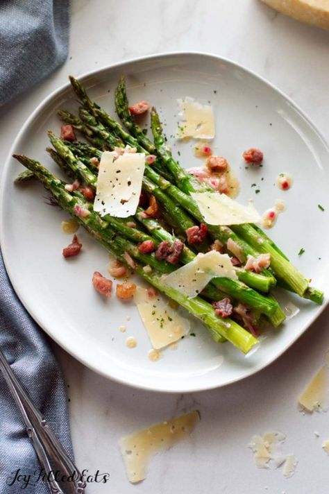 Oven Roasted Asparagus with Prosciutto and Dijon Vinaigrette - this is a simple, delicious low carb side dish that can be on the table in under 20 minutes. Keto, THM S, Gluten-Free, Grain-Free, Dairy-Free, Paleo & whole30 options - #lowcarb #lowcarbrecipes #lowcarbdiet #keto #ketorecipes #ketodiet #thm #trimhealthymama #glutenfree #grainfree #glutenfreerecipes #recipes Asparagus With Prosciutto, Low Carb Quiche, Carb Sides, Oven Roasted Asparagus, Roasted Garlic Cauliflower, Dijon Vinaigrette, Simple Vinaigrette, Vinaigrette Recipe, Joy Filled Eats