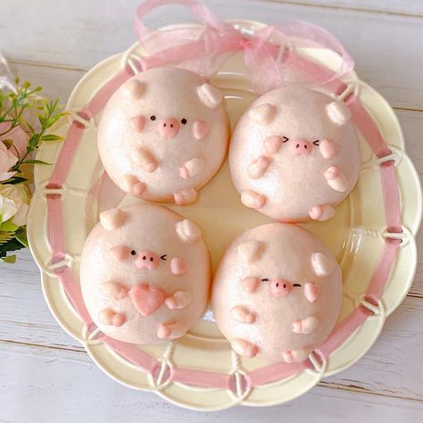 Steamed Buns Cute, Cute Steamed Buns, Meat Bun, Custard Buns, Kawaii Cooking, Cute Piggies, Steamed Buns, This Little Piggy, Snacks Für Party