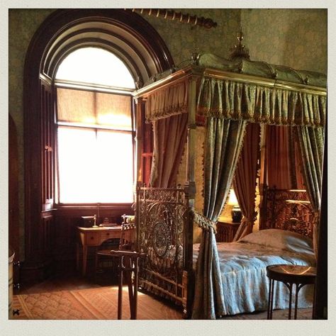 Penrhyn Castle (Bangor, Wales) on TripAdvisor Royal Bedrooms, Bangor Wales, Penrhyn Castle, Elisabeth Swan, Medieval Bed, Medieval Bedroom, Dark And Moody Bedroom, Historic Interiors, Castle Rooms