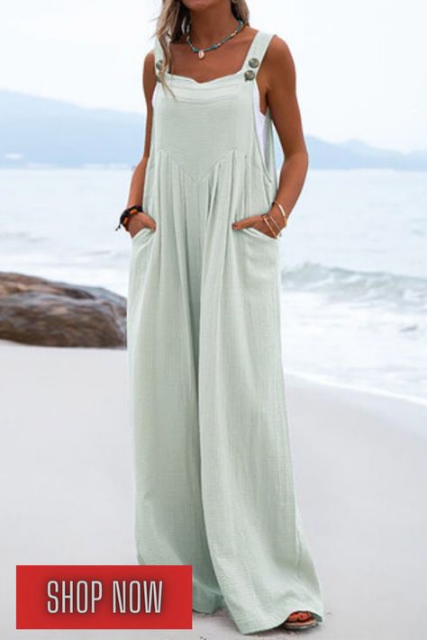 Summer Outfit Ideas Solid Pocket Sleeveless Square Collar Wide Leg Jumpsuit #outfitfashion#summeroutfitcasual#outfitaesthetic#womenstyle Black Jumpsuit Outfit, Button Suspenders, Cute Overalls, Loose Jumpsuit, Jumpsuit Elegant, Jumpsuit Summer, Romper Outfit, Aaliyah, Outfit Casual