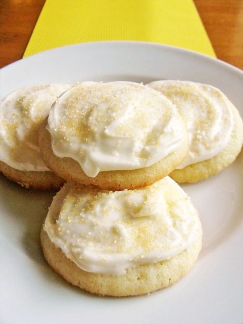 Cookies With Lemon, Lemon Cream Cheese Frosting, Lemon Cream Cheese, Lemon Sugar Cookies, Cooking Photos, Dessert Aux Fruits, Lemon Sugar, Lemon Cookies, Lemon Cream