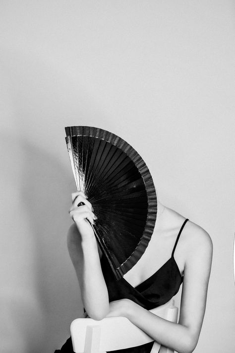 Hand Fan Pose, Fan Reference, Creative Commons Images, Dance Images, Fan Fashion, Lingerie Costume, Picture Outfits, Fan Girl, Photos Of Women