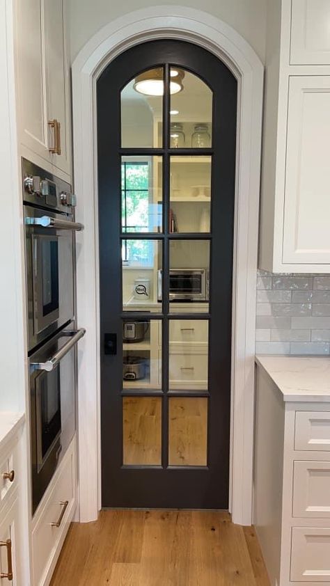 Clear Door Pantry, Construction Planning, Pantry Diy, Decorative Doors, Modern Pantry, Laundry Ideas, Butlers Pantry, Diy Pantry, Construction Plan