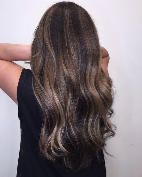 Summer 2020 Hair Color Trends, 10 Major Winter Hair Colors, Winter Hair Colors, Baby Lights, Chocolate Brown Hair Color, Real Human Hair Extensions, Balayage Brunette, Winter Hair, Brown Blonde Hair