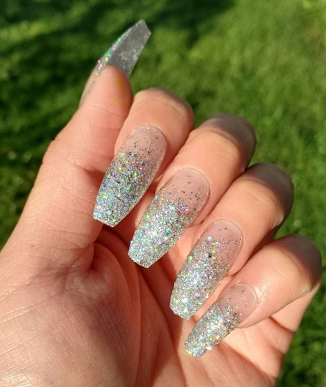 Winter Acrylics, Jeweled Nails, Design Ongles Courts, Spirit Nails, Nails Extension, Clear Nail Tips, Nail Design Glitter, Faux Nails, Fake Nails Long