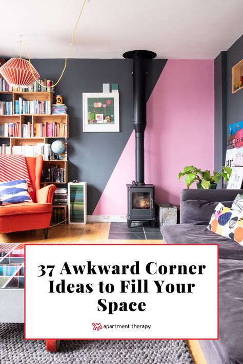 Have a space that doesn't look quite right? Try one of these 37 awkward corner ideas to fill it beautifully. Pendant Light Corner Living Room, Weird Corners Spaces, Small Corner Room Ideas, Small Living Room Corner Tv, Awkward Corner Ideas, Decorate Awkward Corner, Awkward Spaces To Decorate, Corner Hallway Ideas, Odd Corner Space Ideas