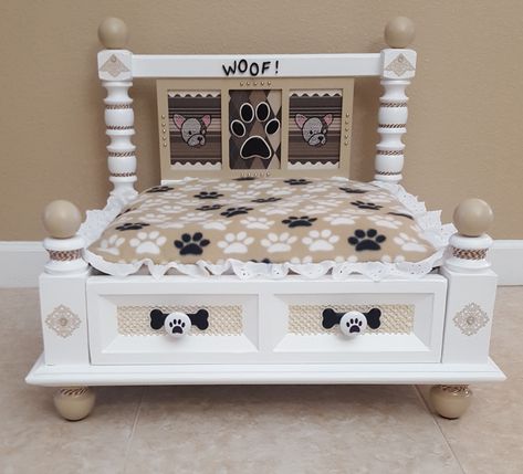 Dog Room Ideas Bedrooms Pet Beds, Dog Bed Diy, Fancy Dog Beds, Unique Dog Beds, Princess Dog Bed, Dog Crate Table, Dog Room Decor, Dog Bedroom, Diy Pet Bed