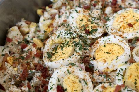 Potato Salad with Old Bay and Bacon, an unlikely combination that totally works! A hit where ever you serve it. Take your Potato Salad from… Making Cheesecake, Spaghetti Pasta Salad, No Bake Cherry Cheesecake, Cherry Delight, Brunch Desserts, Family Friendly Recipes, Bacon Recipe, Potato Salad Recipe, Cherry Cheesecake