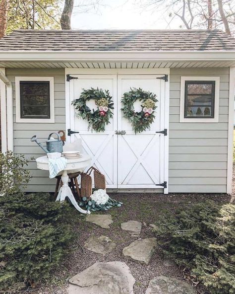 She Shed Exterior Ideas, Shed Door Ideas, She Shed Exterior, Shed Exterior Ideas, She Shed Ideas, Sheds Ideas Backyard, Farmhouse Sheds, Shed Landscaping, Shed Makeover