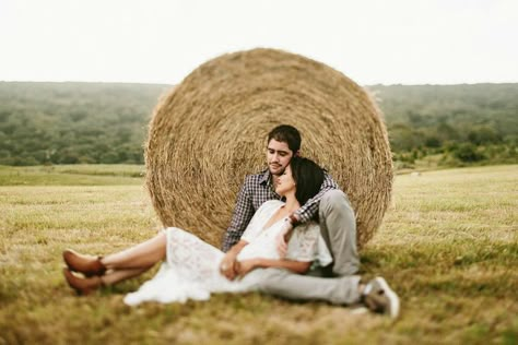 Haybale Photoshoot, Hay Bale Pictures, Hay Bale Photoshoot, Country Poses, Country Couple Pictures, Happy Glamper, Couple Engagement Pictures, Wedding Couple Photos, Mornington Peninsula