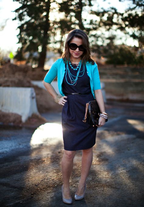 Turquoise Outfit, Navy And Turquoise, Turquoise Shorts, Short Cardigan, Nude Pumps, Boring Clothes, Professional Fashion, Colourful Outfits, Work Attire