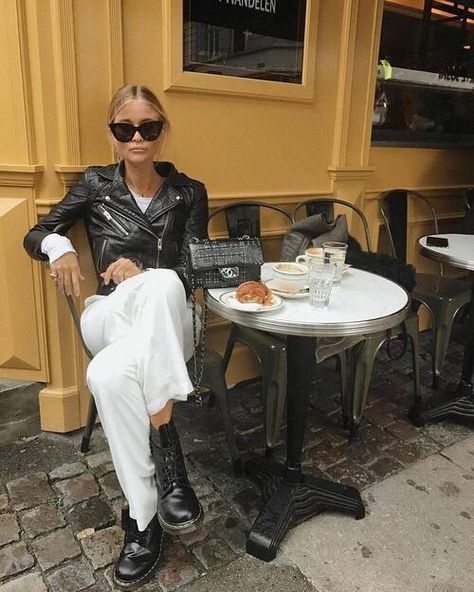 egbudiwe:☆ Josefine H J, Instagram Coffee, Coffee Dates, Black Jackets, White Trousers, Estilo Chic, Rocker Chic, Style Winter, Parisian Chic