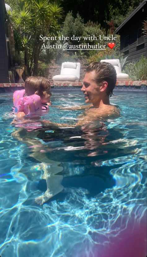 Austin Butler With Kids, Austin Butler Boyfriend Material, Austin Butler Funny, Shannara Chronicles, Callum Turner, Elvis Movies, Ashley Tisdale, Austin Butler, High School Musical